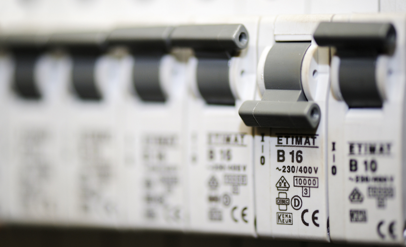 How to Choose the Right Electrical Fuse